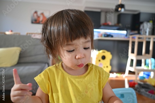 鼻水を垂らしながらもぐもぐ食べる幼い女の子 Buy This Stock Photo And Explore Similar Images At Adobe Stock Adobe Stock 鼻水を垂らしながらもぐもぐ食べる幼い女の子 Buy This Stock Photo And Explore Similar Images At Adobe Stock Adobe Stock