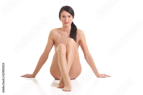 Neaked gril