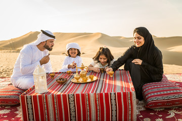 Wall Mural - Arabian family in the desert