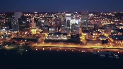 Wall Mural - Aerial Zoom Up towards Downtown Memphis at Night