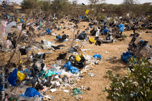 Fotomural plastic pollution in Senegal