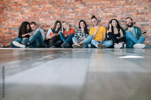 Photographie Millennials happy free spirited generation