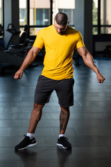 Poster - Healthy Man Posing In Yellow T-shirt