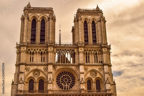Plakat Wieże katedry Notre Dame w Paryżu