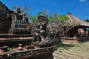 Wall Mural - Ubud temple, Bali, Indonesia