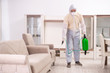 © Elnur - Pest control contractor working in the flat