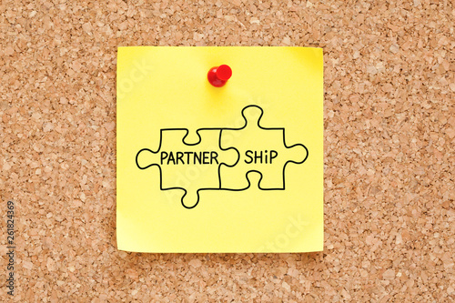 Fotografía Partnership Jigsaw Puzzle Concept Sticky Note