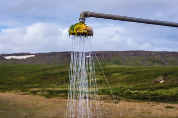 Canvas Print - Outdoor shower in Iceland