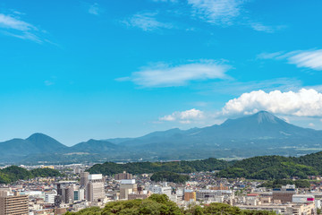 Wall Mural - 米子城天守跡からの米子市街地と大山の眺望