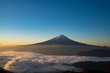 © top10top - 新道峠より朝の富士山を望む