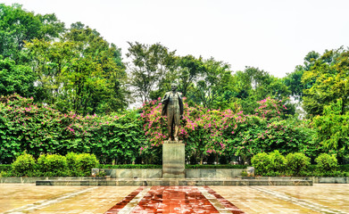 Wall Mural - Statue of Lenin in Hanoi Downtown, Vietnam