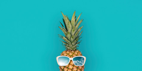 Wall Mural - Funny pineapple with sunglasses