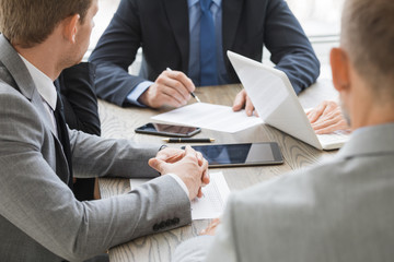 Wall Mural - Business man signing contract