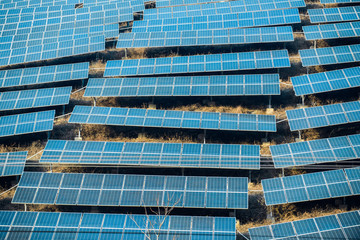 Solar panels, photovoltaics and alternative power sources: the concept of sustainable resources