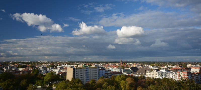 Wall Mural -  - View of Berlin from the high bunker (Bunkerberg) in the People´s Park (Volkspark) Humboldthain in Berlin-Wedding from October 4, 2016, Germany