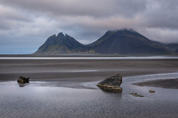 Canvas Print - View from the Ring Road on Brunnhorn and Kambhorn mounts in eastern Iceland