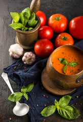 Poster - the tomato basil on a black background