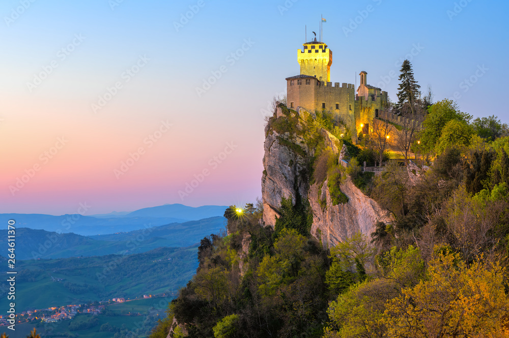 Obraz na płótnie Cesta, the Second Tower of San Marino w salonie