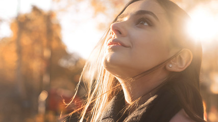 beautiful lady with diamond earrings looking up to sky, jewellery store, ad
