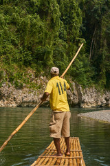  Bambus Raft Tour auf dem Rio Grande in Jamaika 