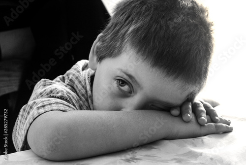 Enfant Garcon Dormant Jeune Lit Dormir Portrait Bebe Visage Femme Beaute Joli Jeunesse Enfant Beau Blanc Personne Gens Petit Endormi Detente Un Oreiller Endormi Expression Stock Photo Adobe Stock