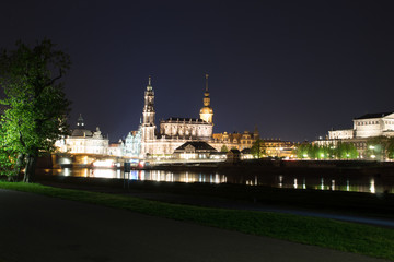 Wall Mural - Streets and lights, reflection and shine of the night city of Dresden, Germany.