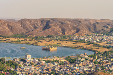 Canvas Print - Jaipur cityscape with the view of the Jal Mahal monument, Rajasthan, India.