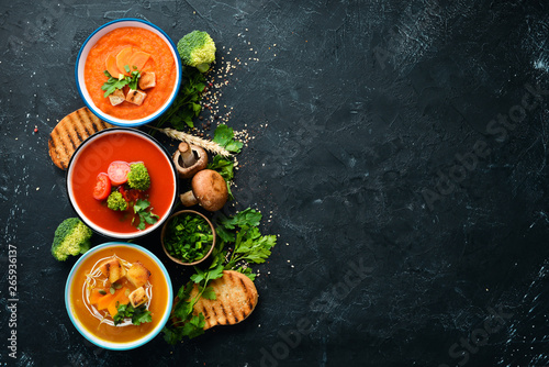 Cuadros en Lienzo Assortment of colored vegetable cream soups