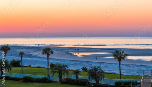 Fotografía A beautiful sunrise off the coast of St Simons Island in Georgia