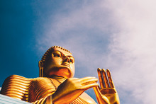 Giant Golden Buddha Statue