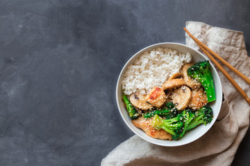 Wall Mural - Teriyaki chicken, broccoli and mushrooms stir fry