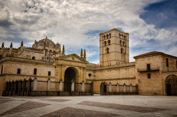 Wall Mural - Zamora, Spain, is the city with the highest concentration of Romanesque art and architecture in Europe