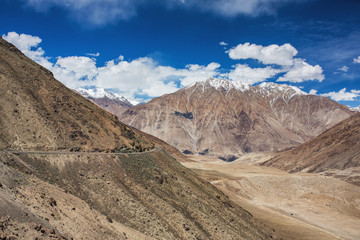 Wall Mural - Mountain road in Nubra valley in Himalaya mountains.