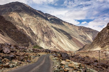 Wall Mural - Mountain road in Himalaya mountains in Ladakh