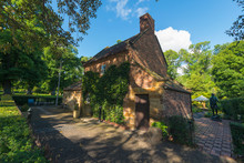 Captain Cooks Cottage