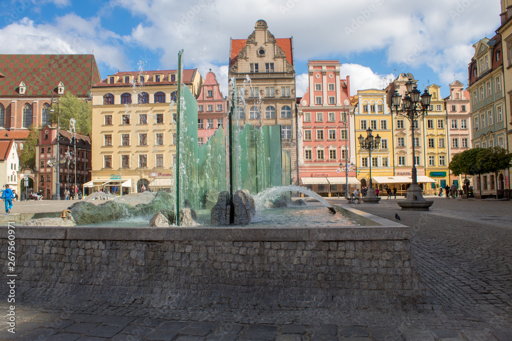 The colorful architecture of the famous Polish city of Wroclaw - Market Square, Town Hall. - obrazy, fototapety, plakaty 