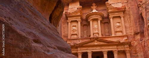 Photographie El Tesoro (The Treasury, en árabe Al Khazneh), Cañón As-Siq, Petra, Jordania, Or