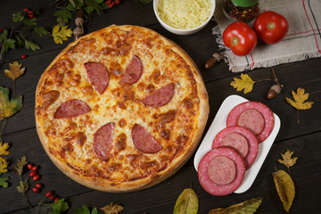 Pizza with Pepperoni or salami