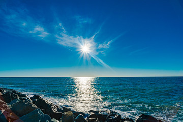 Canvas Print - A sunny day on the ocean