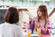 © GOD ENTERTAINMENT - カフェ ガールズトーク イメージ