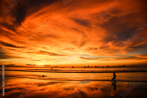 Magnifique Couché De Soleil Sur Une Plage Du Costa Rica