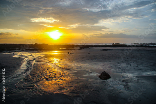 Couché De Soleil Sur La Plage De Santa Teresa Au Costa Rica