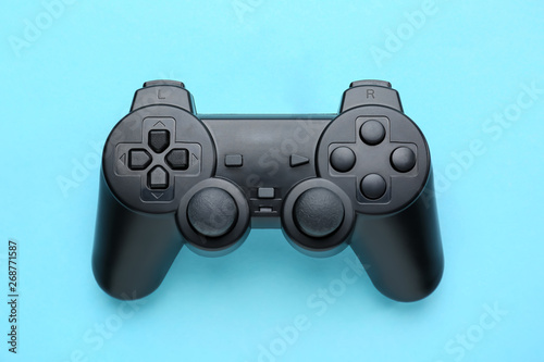 Cuadros en Lienzo Modern game pad on color background