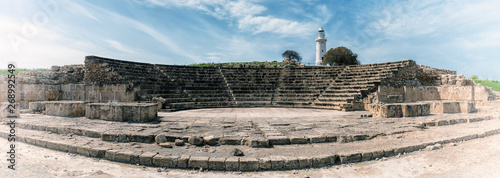 Cuadros en Lienzo Ancient Odeon amphitheatre in Paphos Archaeological Park (Kato Pafos), harbour of Paphos, Cyprus, panoramic view