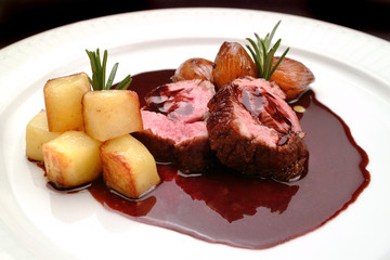 italian food recipes venison with barolo wine