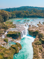 Canvas Print - Aerial view of the turquoise waterfalls at Las Nubes in Chiapas, Mexico