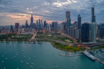Canvas Print - Aerial View of the Chicago Skyline from above the Harbor on Lake Michigan