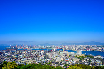 高塔山公園から眺める北九州市の都市風景