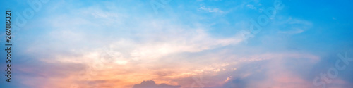 Dramatic panorama sky with cloud on sunrise and sunset time Tableau sur Toile