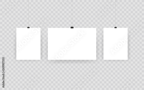 Fotomural Blank hanging photo frames or poster templates isolated on transparent background